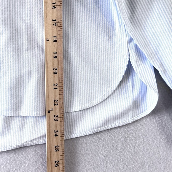Frank and Eileen Silvio Top Womens Small Untuckable Button Up Blue Stripe Pocket - Picture 14 of 14